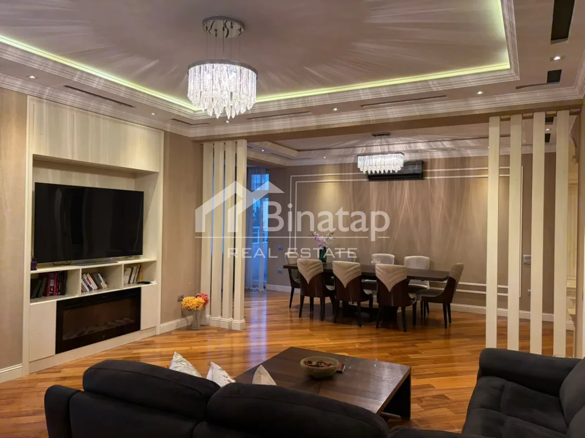 Satılır 4 otaqlı yeni tikili 215 m², Nəsimi rayonu — Mənzil, Bakı