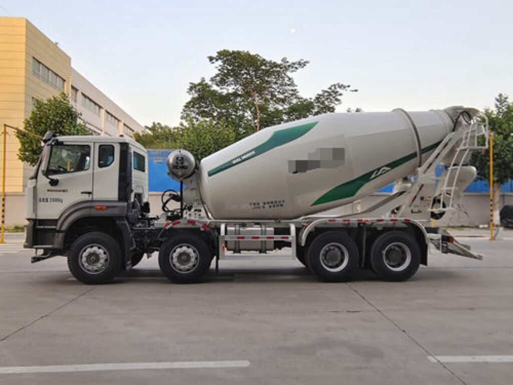 Howo 12 m3 mixer, 2025 il — İnşaat texnikası, Bakı (2)