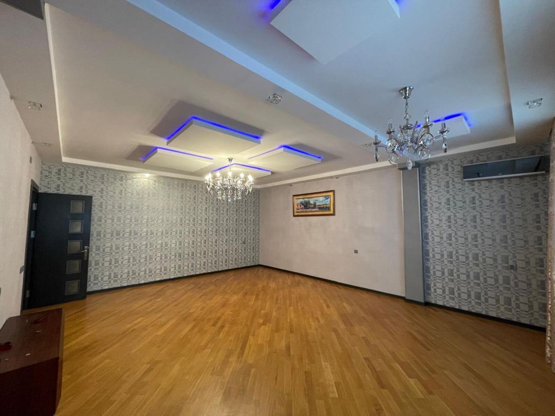 Satılır 8 otaqlı həyət evi/bağ evi 280 m² — Ev, villa, Xırdalan (11)