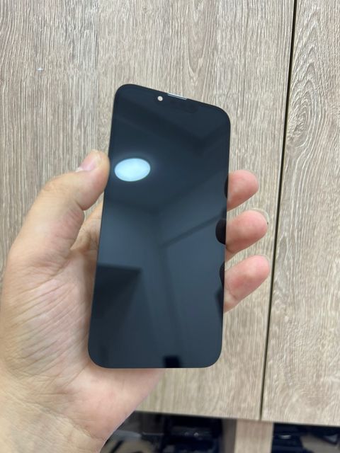 Apple iPhone 13 ekranı — Bakı