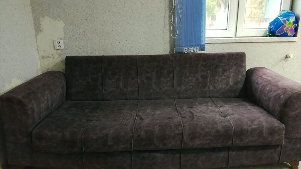 Tek divan yaxşı veziyyetde acilirr bazalidr 80¹⁰ manat yüngül təmirə — Divanlər, Bakı