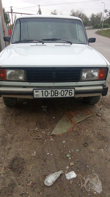 Lada (VAZ) 2105, 1.3 L, 1990 il, 99 582 km — 3 800 ₼ · Sabirabad · Avtomobillər Lada (VAZ) 2105, 1.3 L, 1990 il, 99 582 km — Sabirabad