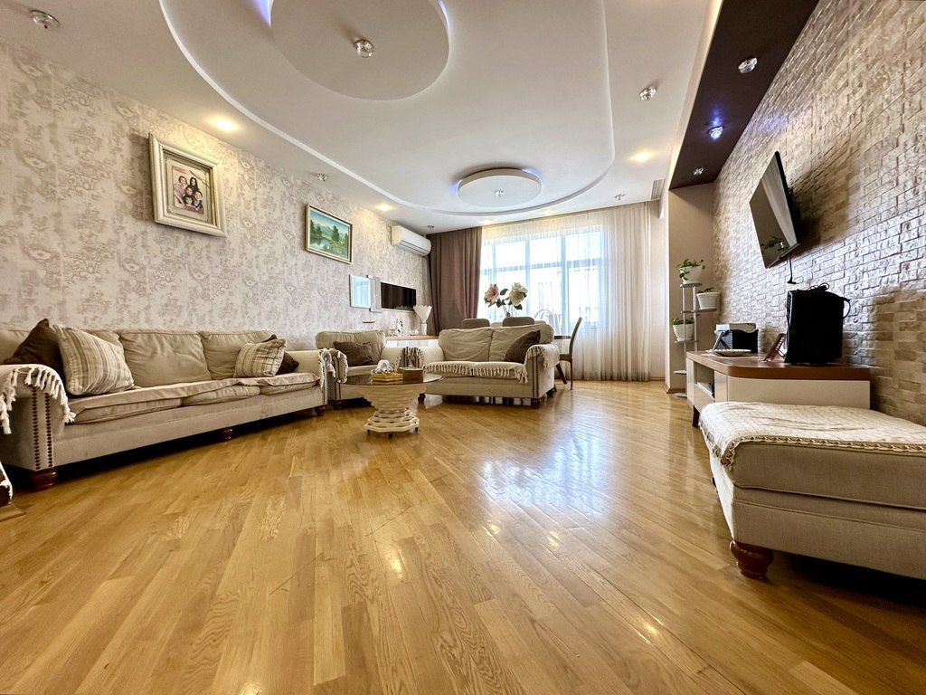 Satılır 4 otaqlı yeni tikili 120 m² — Mənzil, Bakı (2)