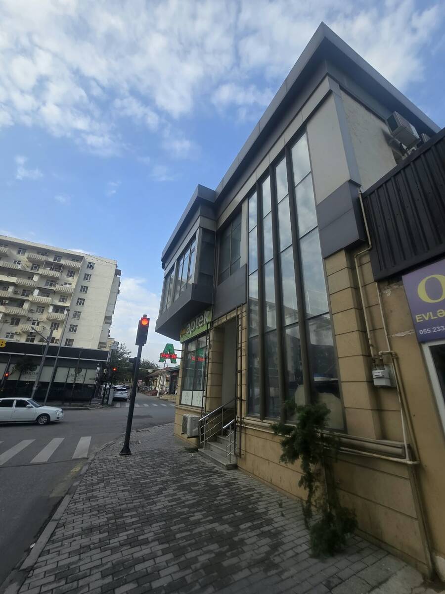Satılır obyekt 220 m² — Əmlak, Bakı (4)