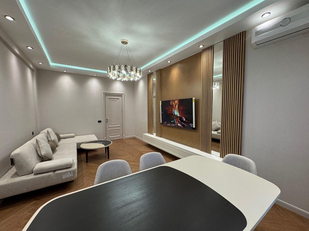 Satılır 3 otaqlı yeni tikili 120 m² — Mənzil, Bakı (2)
