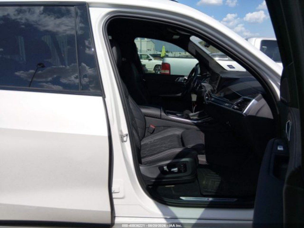 BMW X7, 3.0 L, 2024 il, 32 930 km — Avtomobillər (10)