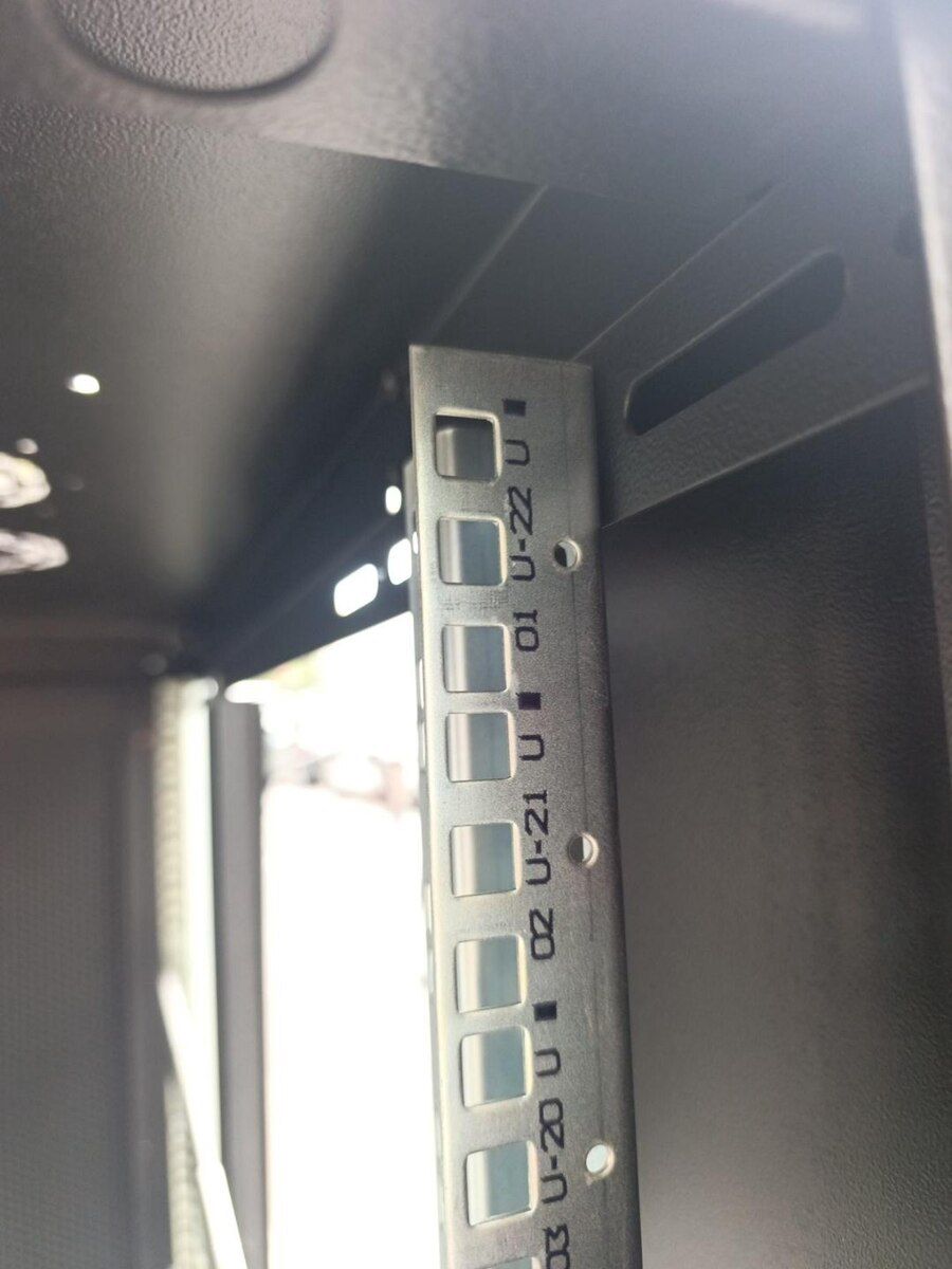 Rack Server dolabı – 22U — Şəbəkə və server avadanlığı, Bakı (5)