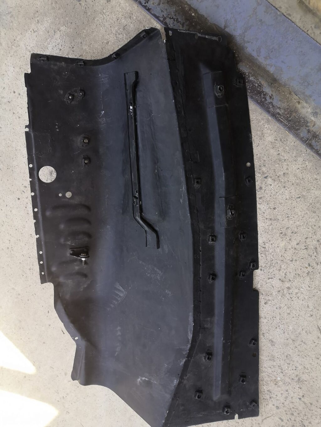 Mühafizə altlığı (mator altı plastik qoruyucu panel) - Material — Kuzov hissələri, Sumqayıt (2)