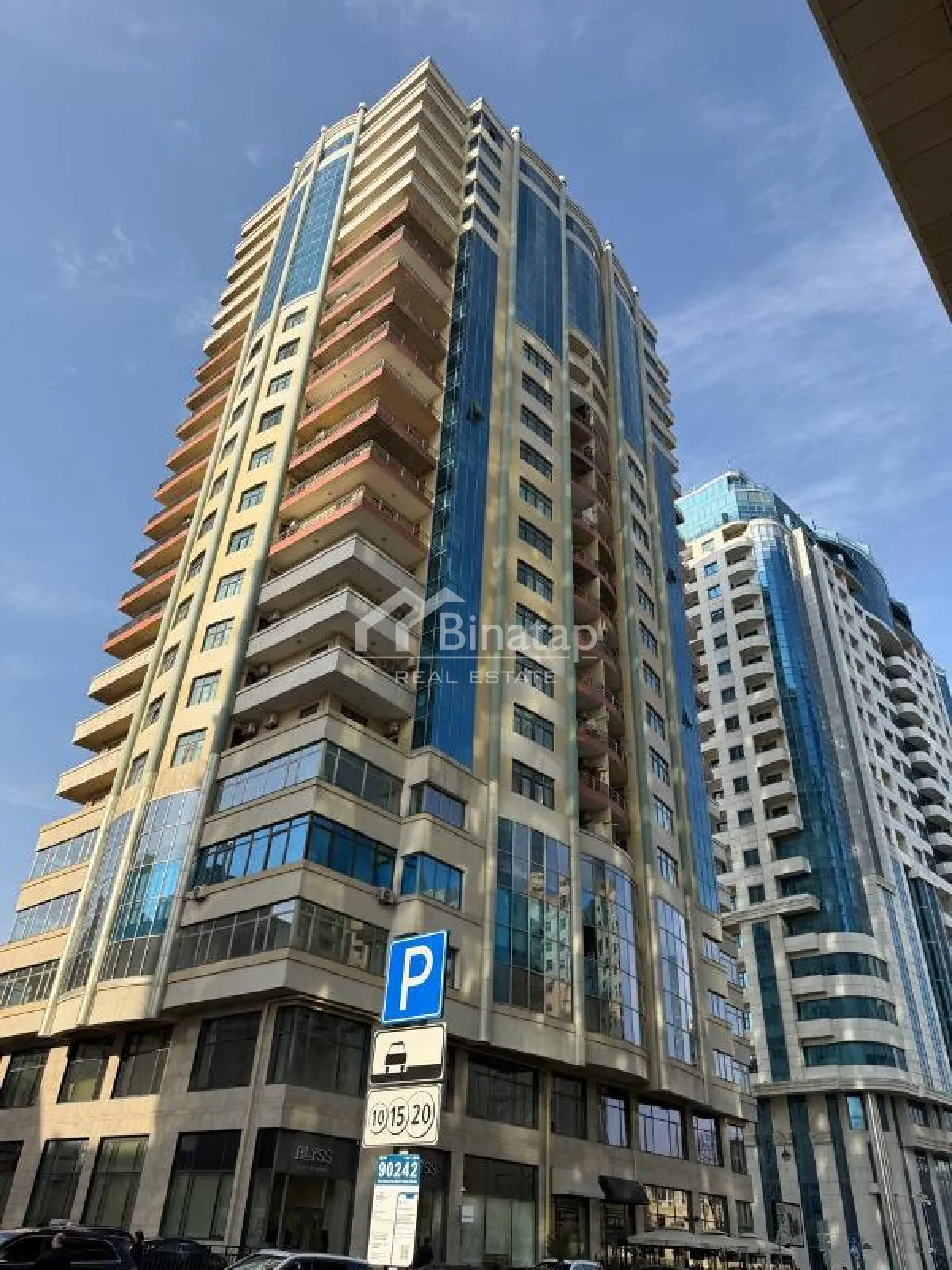 Satılır 4 otaqlı yeni tikili 240 m², Sahil metrosu, Səbail rayonu — Mənzil, Bakı (2)