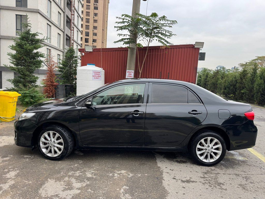 Toyota Corolla, 1.6 L, 2013 il, 272 000 km — Avtomobillər, Bakı (6)
