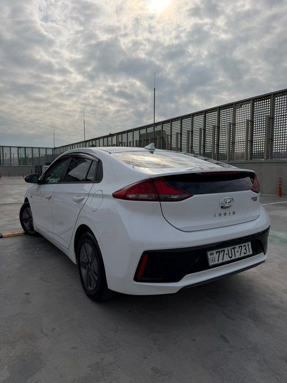 Hyundai Ionıq, 1.6 L, 1.56 kWh, 2017 il, 170 500 km 77-UT-731 — Avtomobillər, Bakı (6)