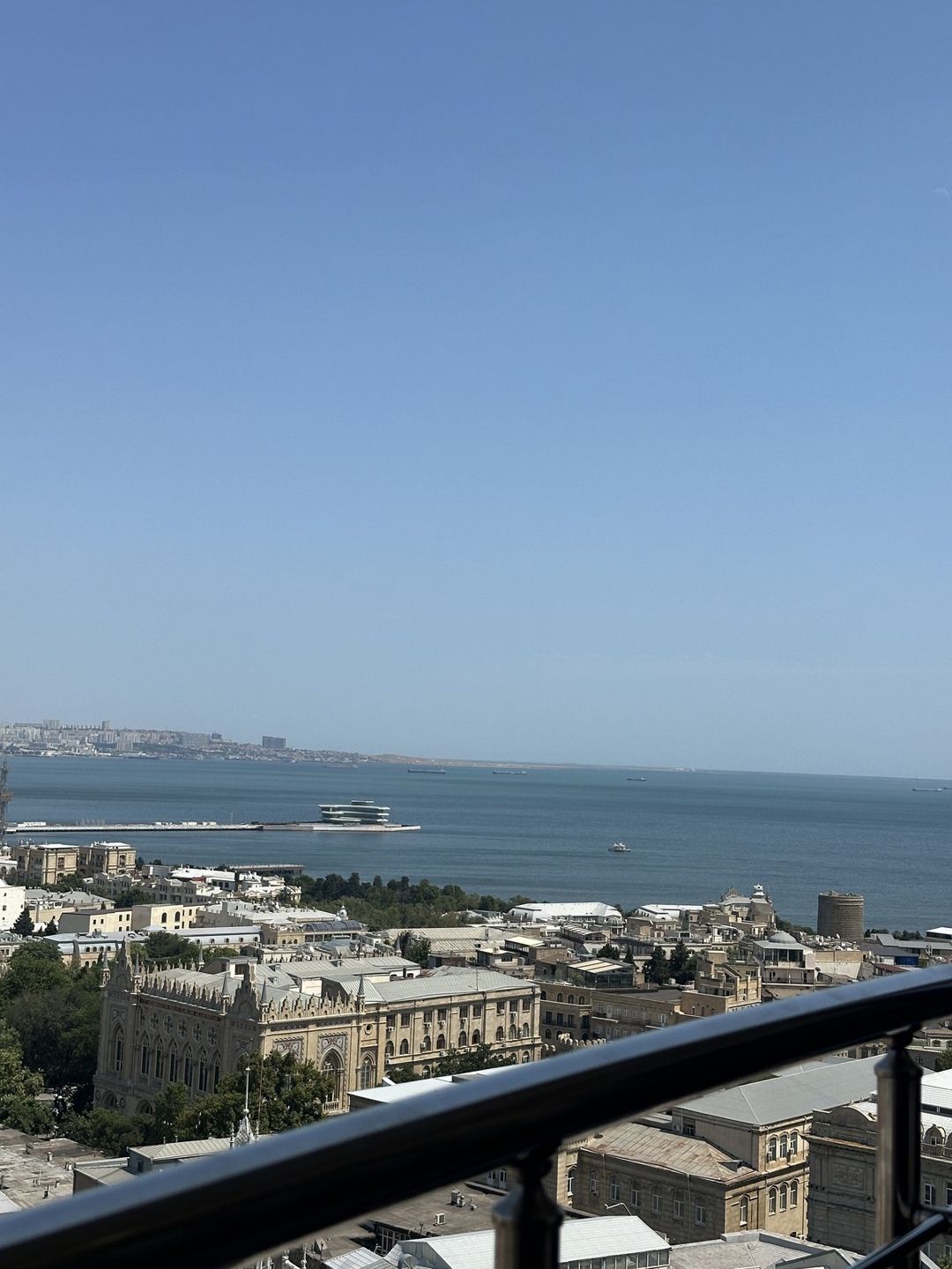 Satılır 4 otaqlı yeni tikili 240 m² — Mənzil, Bakı (2)