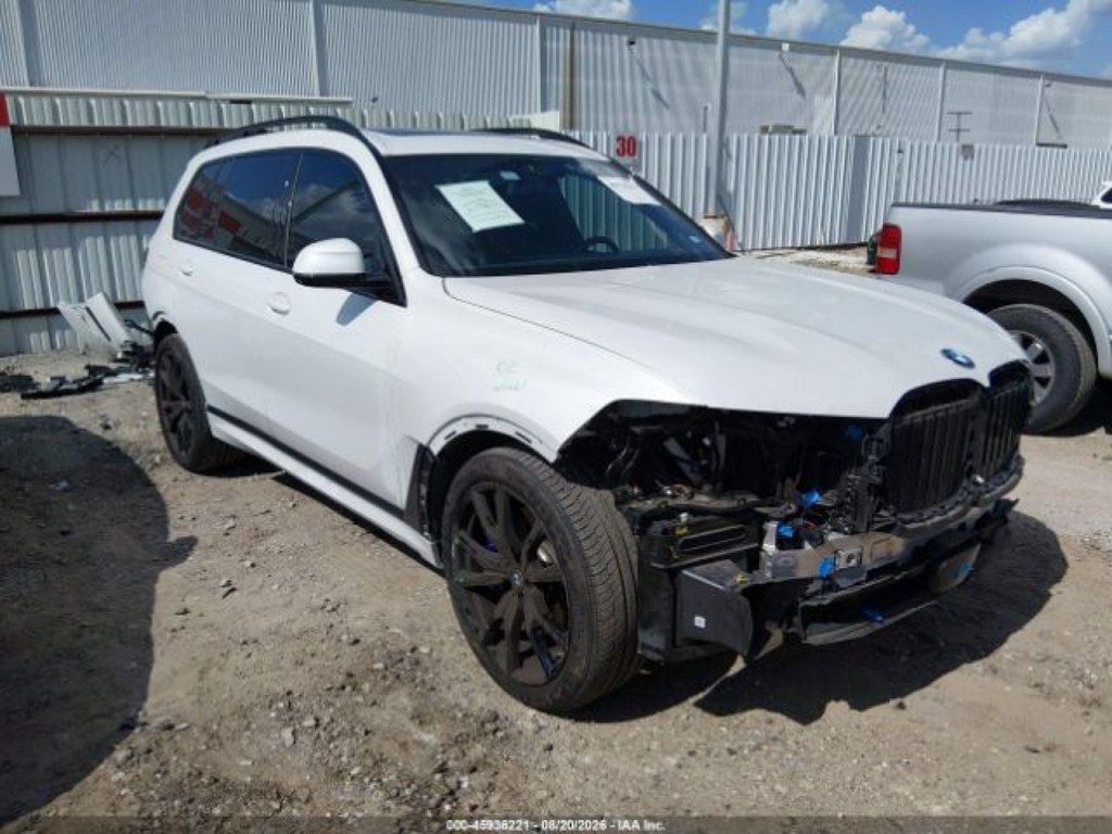 BMW X7, 3.0 L, 2024 il, 32 930 km — Avtomobillər (2)