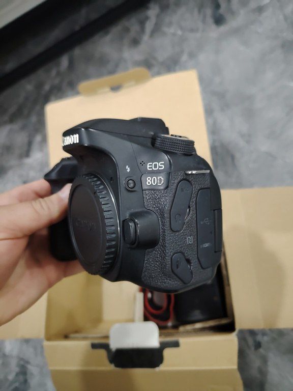 Fotoaparat "Canon 80D" — Foto və video texnikası, Bakı (2)