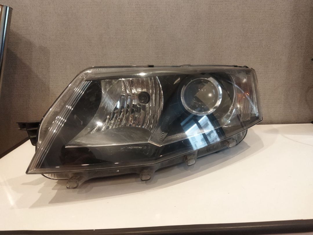 "Skoda Octavia" sol farası — Ehtiyat hissələri və aksesuarlar, Bakı (2)