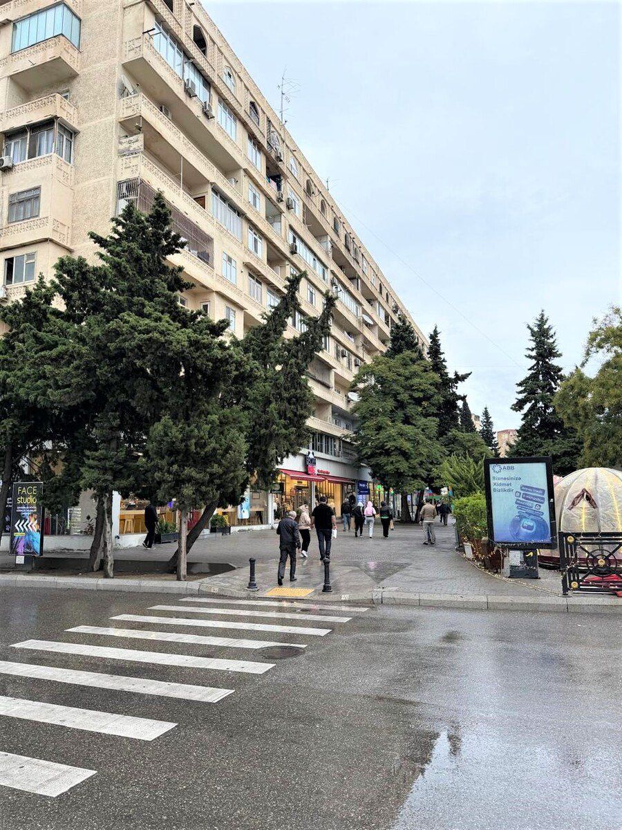 Satılır 4 otaqlı köhnə tikili 110 m² — Mənzil, Bakı (2)