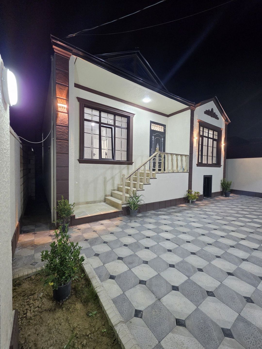 Həyət evi, Saray qəs — Ev, villa, Bakı (3)