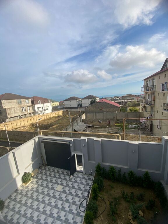 Satılır 4 otaqlı həyət evi/bağ evi 300 m² — Ev, villa, Bakı (3)