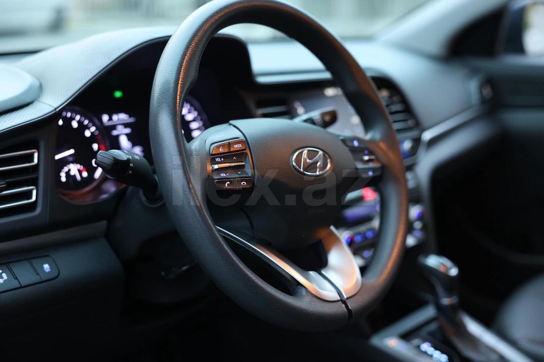 2019 Hyundai Avante, 1.6 L, 2019, 191,000 km — Avtomobillər, Bakı (2)