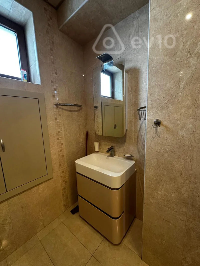 3 otaqlı mənzil, 130 m², vaqif prospekti — kirayə — Mənzil, Bakı (9)