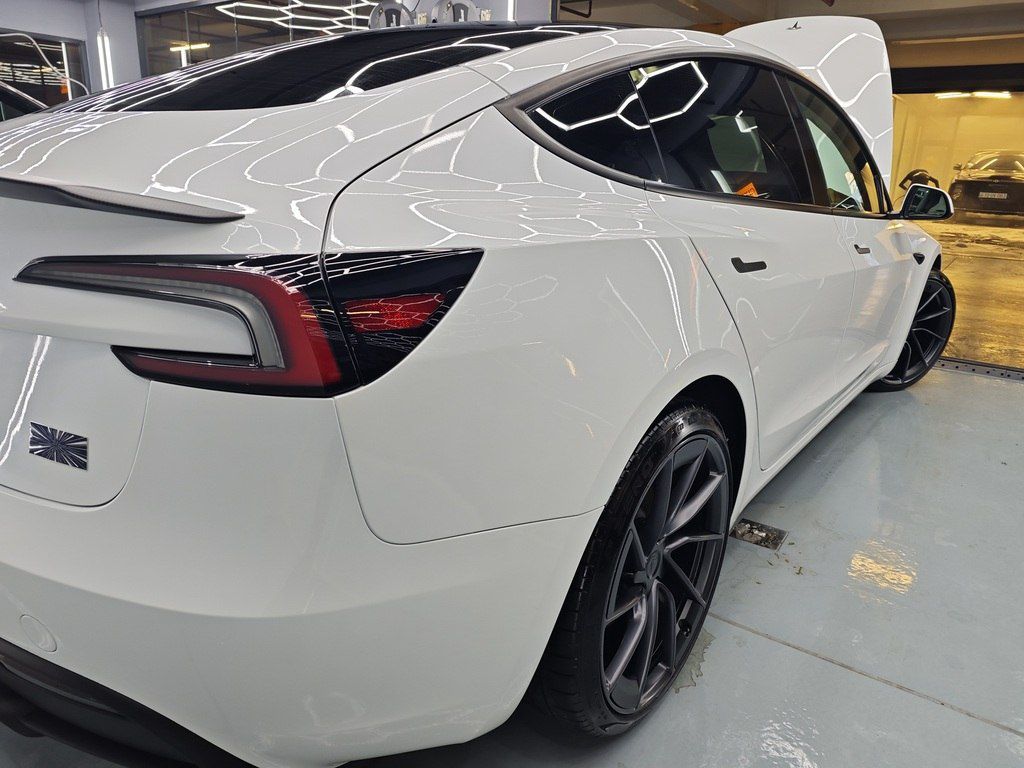 Tesla Model 3, 82 kWh, 2025 il, 27 000 km — Avtomobillər, Bakı (6)