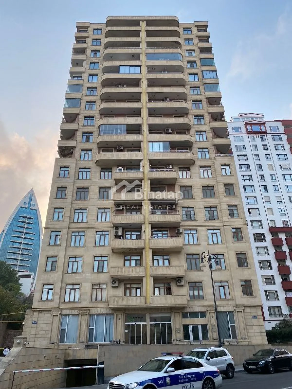 Satılır 7 otaqlı yeni tikili 680 m², İçərişəhər metrosu, Yasamal rayonu — Mənzil, Bakı (2)