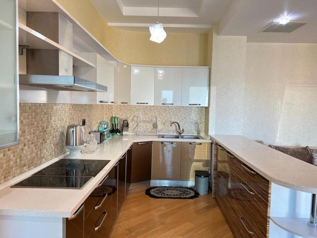İcarəyə verilir 3 otaqlı yeni tikili 140 m² — Mənzil, Bakı (7)