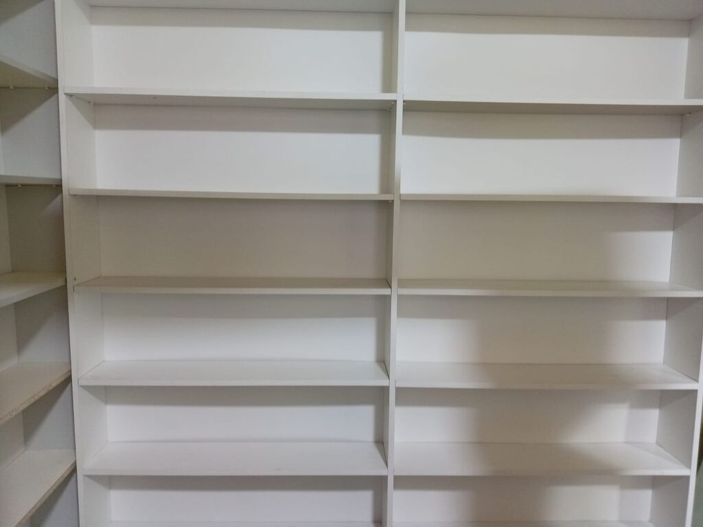 Vitrin 1,80x1,80 120 manat Təzə kimidir Ünvan: Xırdalan. Məti 7363 — Mebel, Bakı