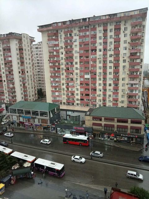 2-otaqlı mənzil kirayə verilir, H.Aslanov m., 70 m² — Bakı