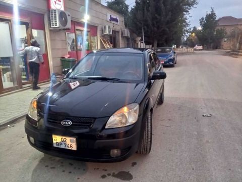 Kia Rio, 1.4 L, 2005 il, 255 000 km — Salyan