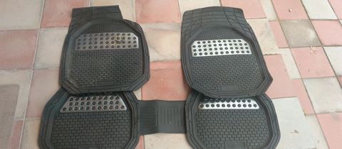 Avtomobil üçün ayaqaltı, İşlənmiş, Rezin, Ünvandan götürmə, Ödənişli çatdırılma — 20 ₼ · Bakı · Avtomobil xalıları və aksesuarları Avtomobil üçün ayaqaltı, İşlənmiş, Rezin, Ünvandan götürmə, Ödənişli çatdırılma — Bakı