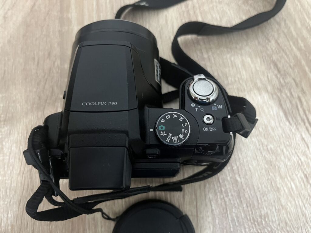 Nikon Coolpix P90 fotoaparat - Nıkkor 24x optik zoom ED VR linza — Fotoaparat, Quba (3)