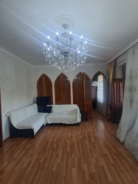 Satılır 3 otaqlı köhnə tikili 70 m² — Bakı