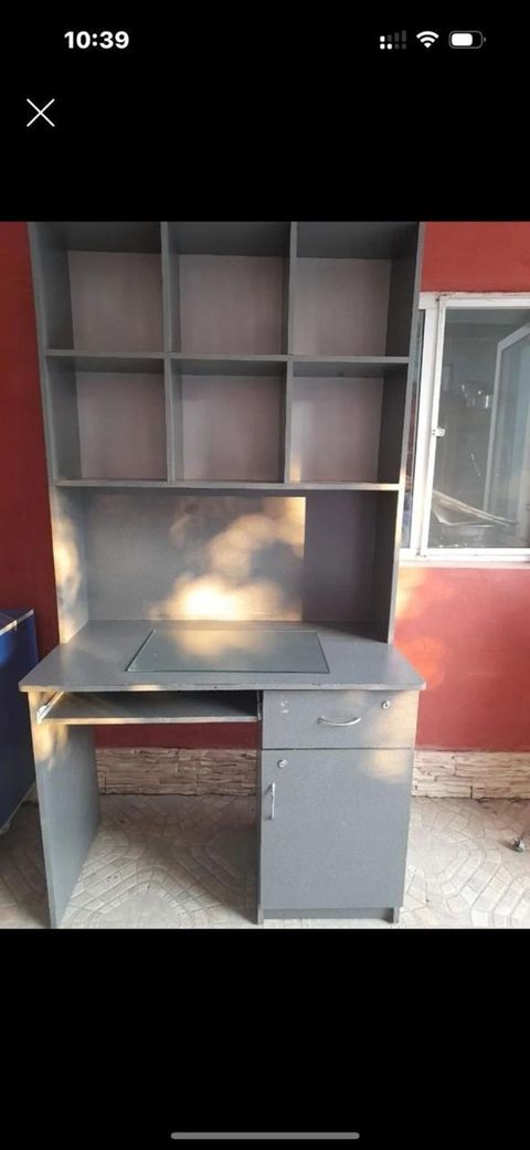 Yazı masası 60 manat. Qobu.(8813) N.LaLə — 60 ₼ · Bakı · Uşaq mebeli dəstləri Yazı masası 60 manat. Qobu.(8813) N.LaLə — Bakı