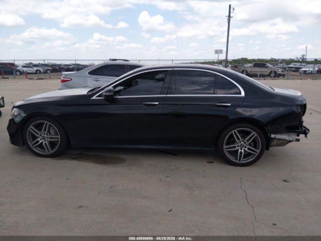 Mercedes E 250, 2.0 L, 2020 il, 215 303 km — Avtomobillər (10)