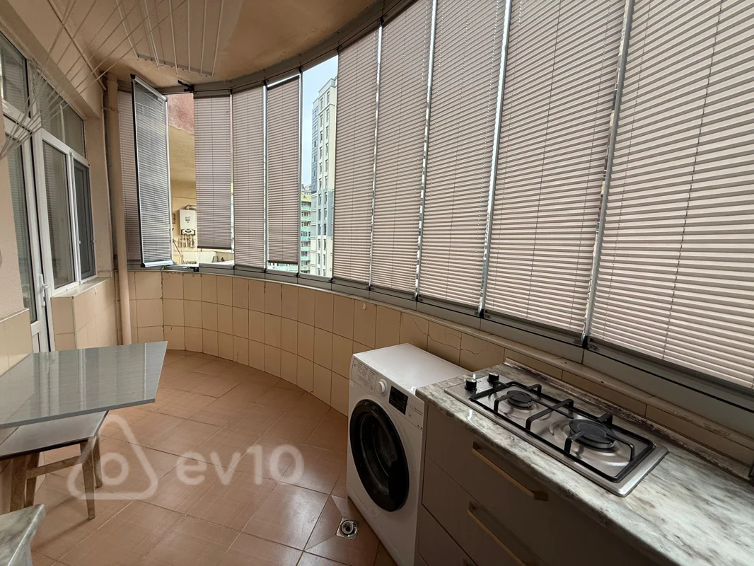 2 otaqlı mənzil, 70 m², tib uni — kirayə — Mənzil, Bakı (10)