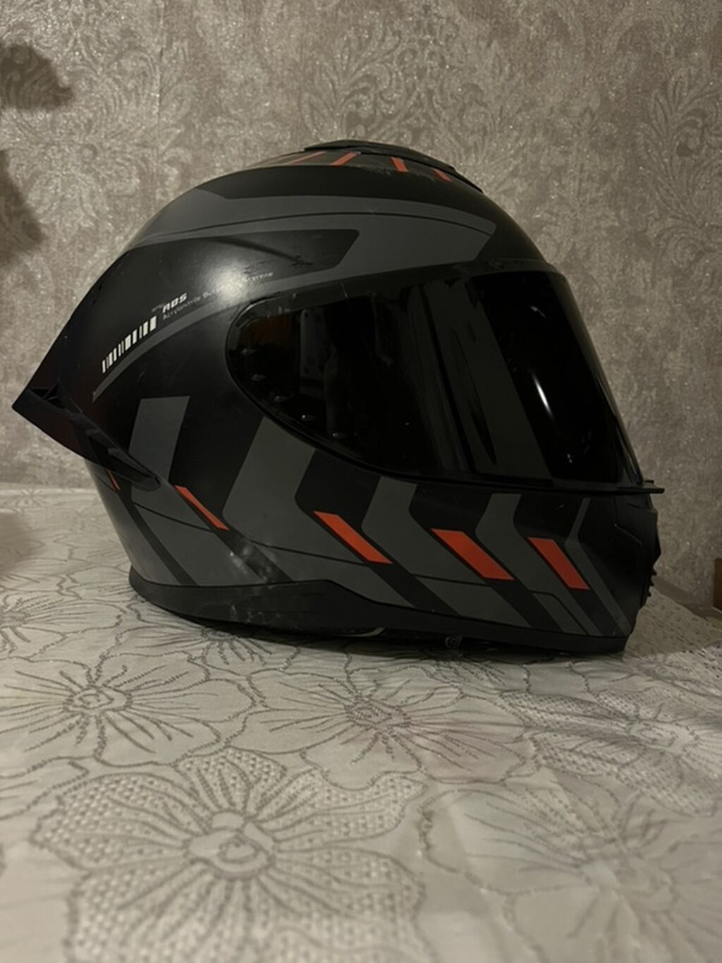 Moto dəbilqə – tam üzlü, çevrilən (flip-up) model - Rəng və dizayn — Motosiklet geyimi, Mehdiabad