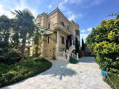 Satılır 8 otaqlı həyət evi/bağ evi 800 m² — Bakı