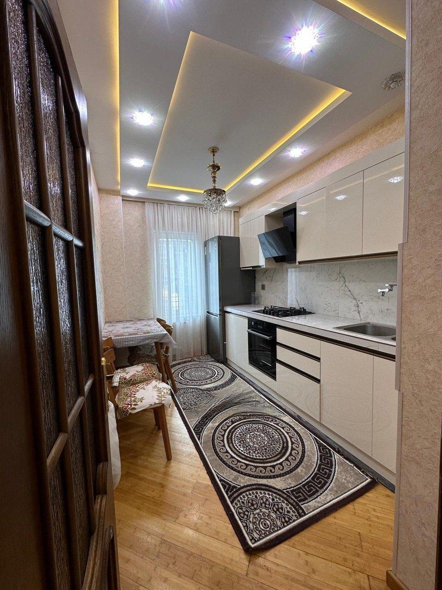 Satılır 2 otaqlı köhnə tikili 70 m² — Mənzil, Bakı (2)