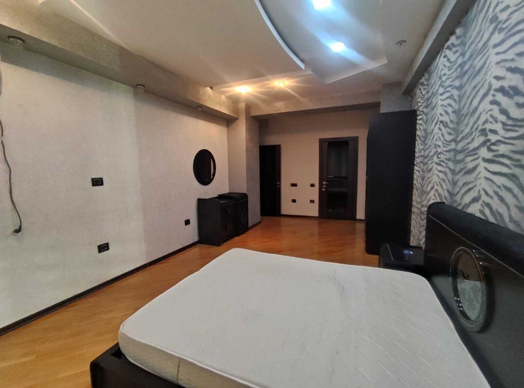 İcarəyə verilir 3 otaqlı yeni tikili 135 m² — Mənzil, Bakı (7)