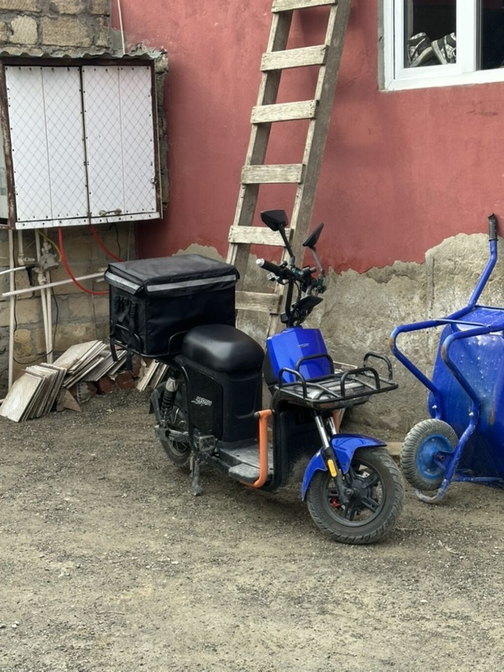 Elektrik çatdırılma skuteri - Rəng: mavi/qara - Yanacaq növü — Mopedlər və skuterlər, Bakı (2)