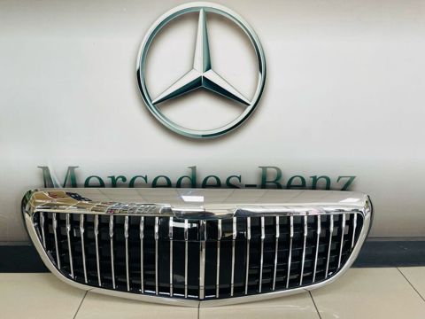 "Mercedes W213 E-class Maybach 2020" radiator barmaqlığı — Bakı