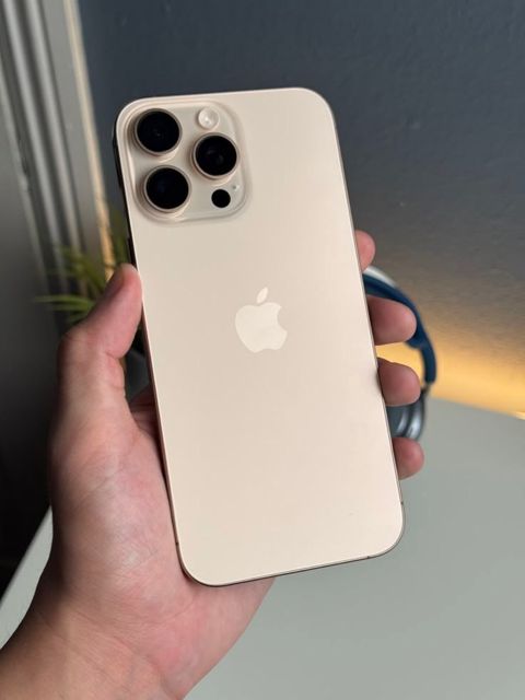 Apple iPhone 16 Pro Desert Titanium 256GB/8GB — Bakı
