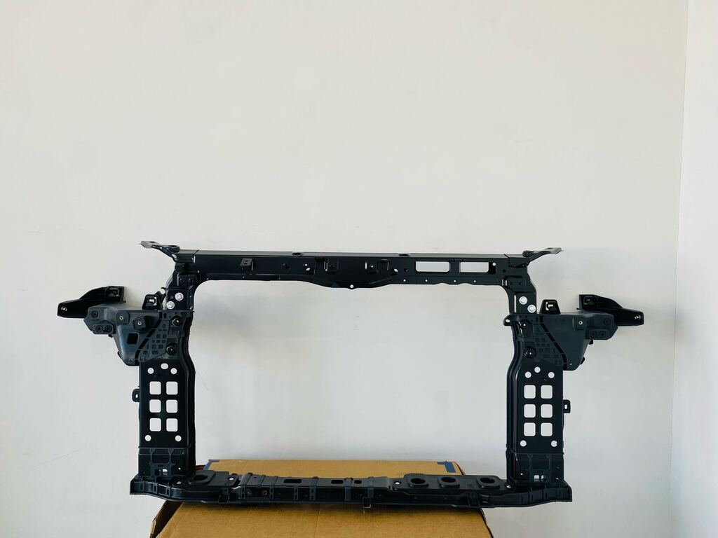 "Hyundai Santa Fe 2013" radiator paneli — Ehtiyat hissələri və aksesuarlar, Bakı