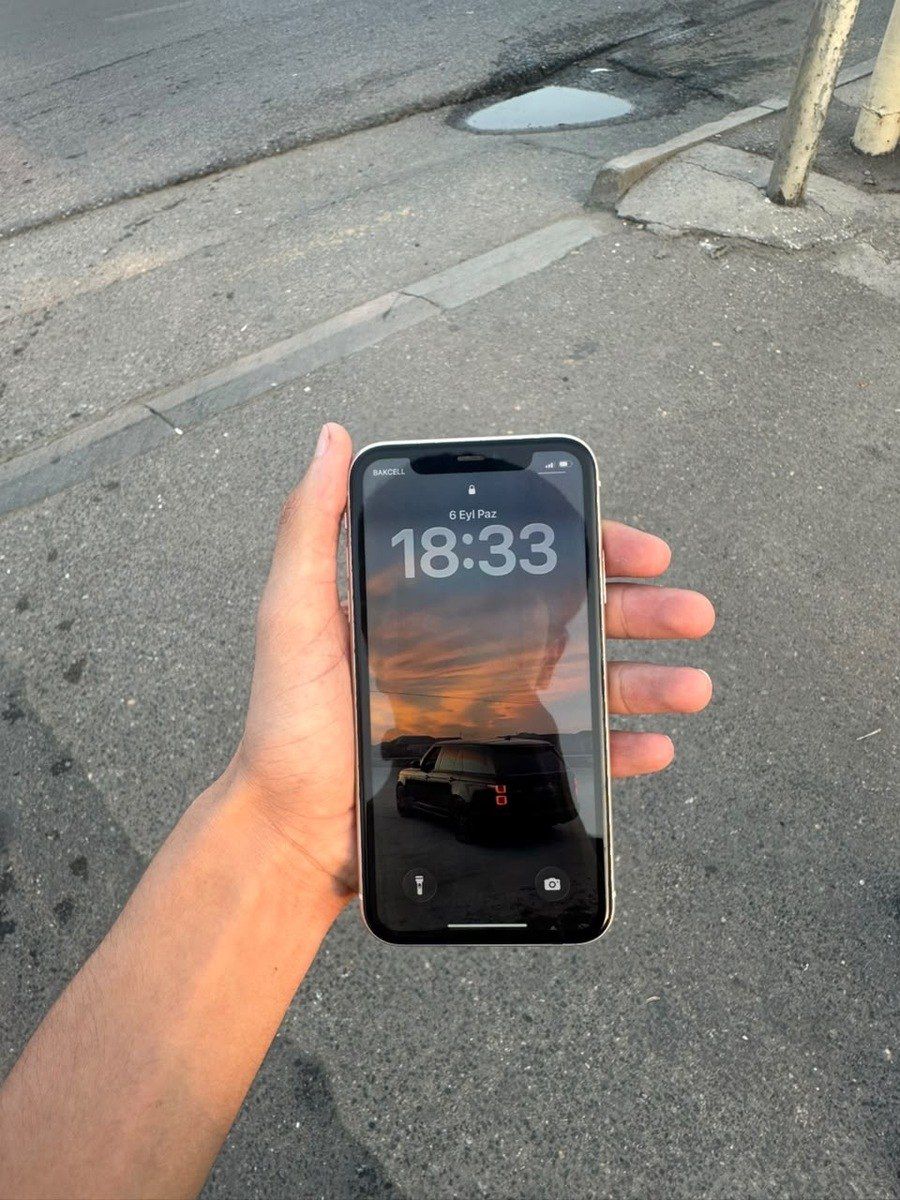 Apple iPhone 11 White 64GB/4GB — Smartfonlar, Bakı (2)