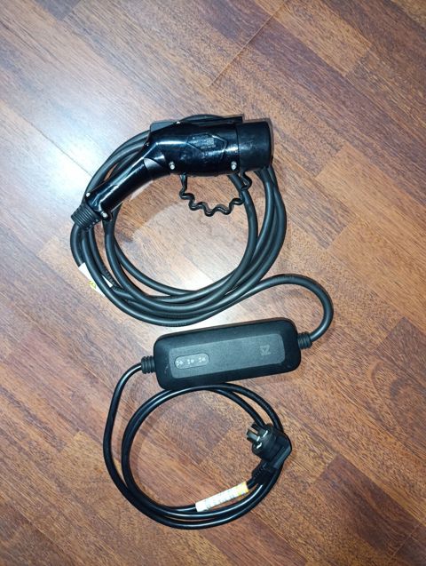 Kangnı EV daşıma çantası ilə portativ elektrikli avtomobil şarj cihazı — 480 ₼ · Bakı · Avtomobil aləti Kangnı EV daşıma çantası ilə portativ elektrikli avtomobil şarj cihazı — Bakı