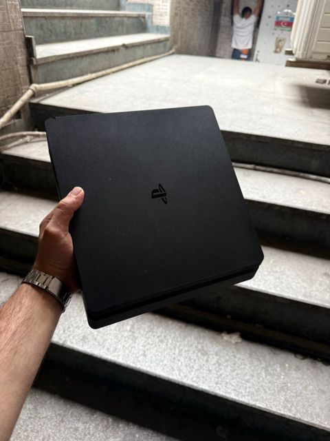 Sony PlayStation 4 Slim — Bakı
