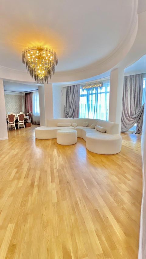 4 otaqlı mənzil, 209 m², Akademik Əliəşrəf Əlizadə küç — Mənzil