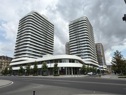 3 otaqlı mənzil, 187 m², Mərkəzi bulvar (Twin Towers) — Bakı