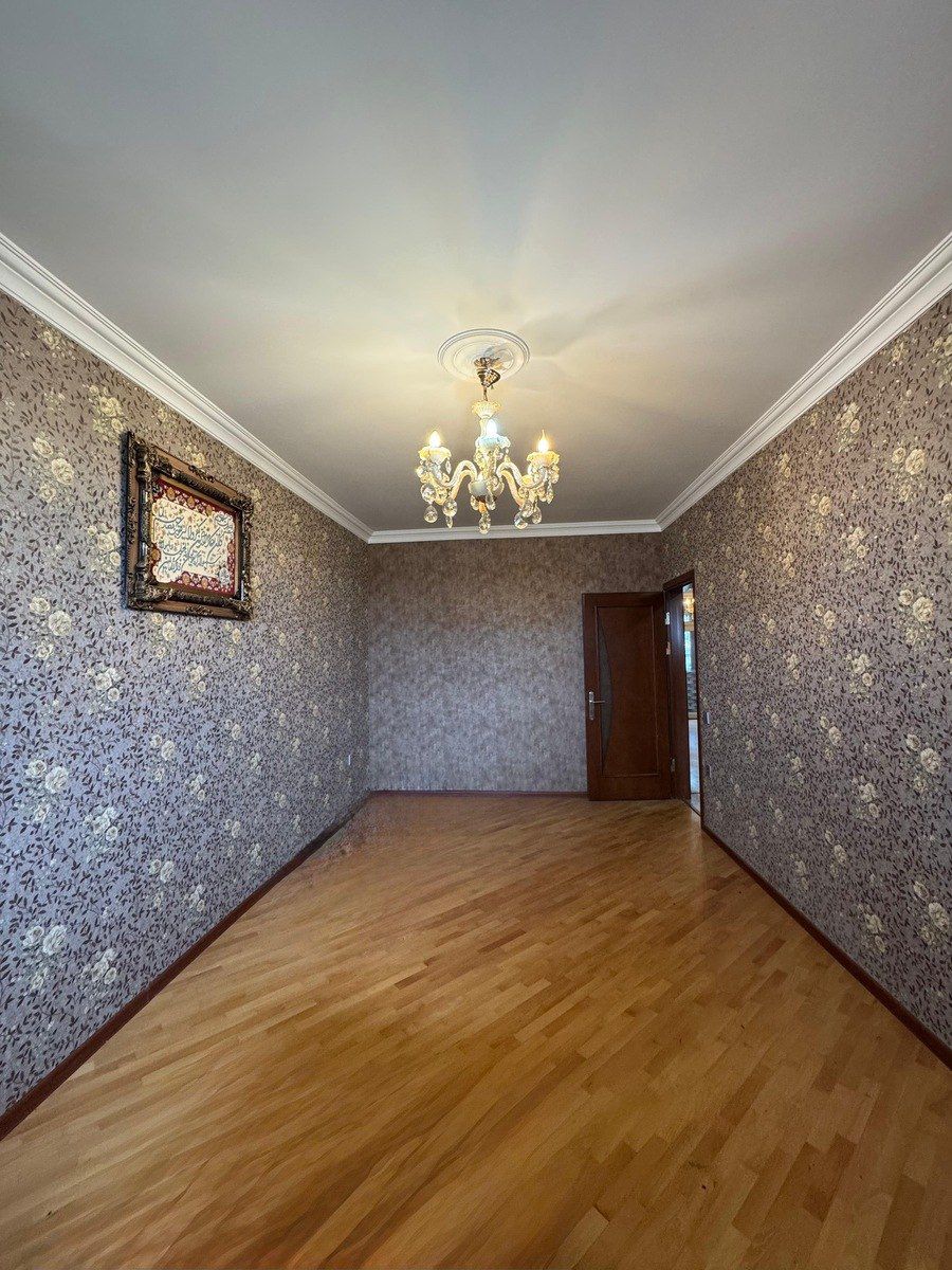 Satılır 4 otaqlı köhnə tikili 100 m² — Mənzil, Bakı (2)